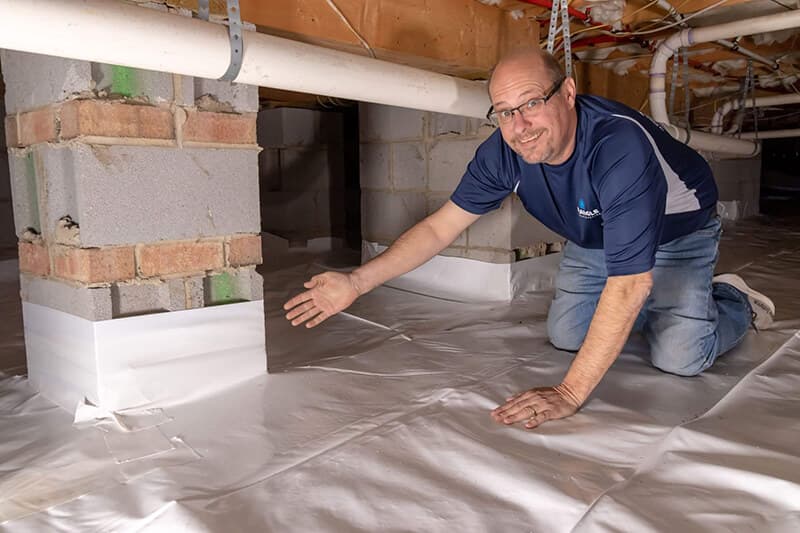 Crawl space encapsulation by Triangle Reconstruction
